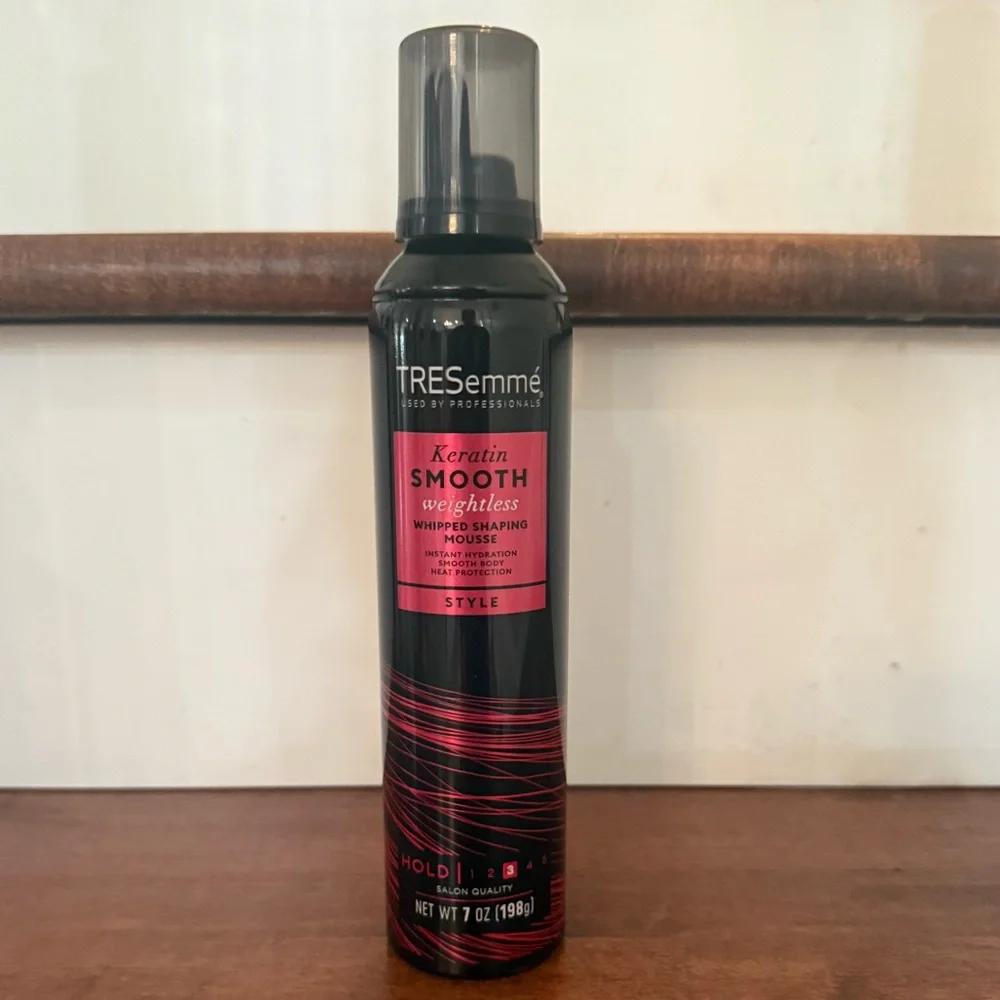 NWT TRESemme Keratin Smooth Blowout Weightless Whipped Shaping Mousse